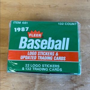 COPY - 1987 fleer baseball traded set nice! Sealed